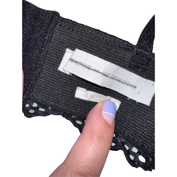 New Madalynn for Out From Outfitters Dawson Cutout Bra XS - Picture 10 of 12